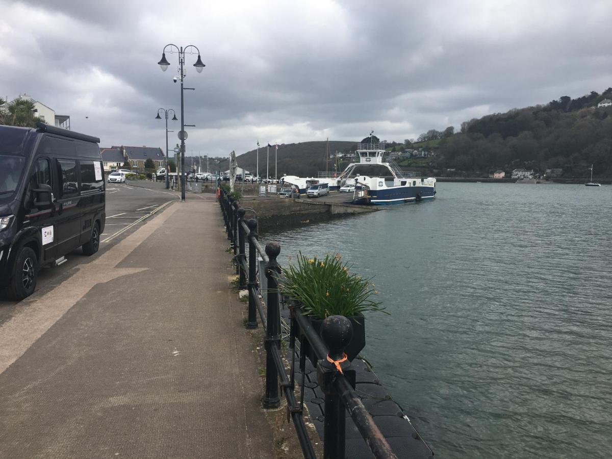 Villa We Do Like To Be Beside The Seaside Dartmouth Exterior foto